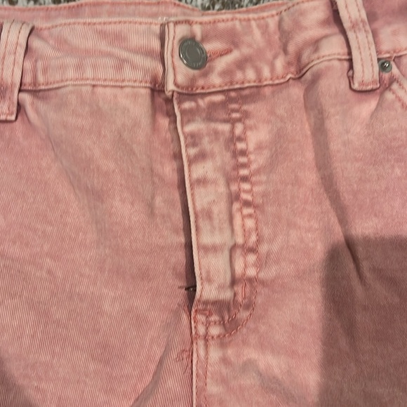 Time and Tru High Rise Jean short 14 - Picture 2 of 5